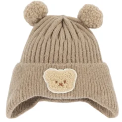Cappello con pom pon