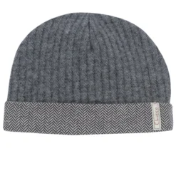 Cappello con risvolto