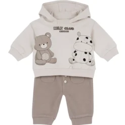 Completo maglia e pantaloni