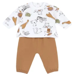 Completo maglia e pantaloni