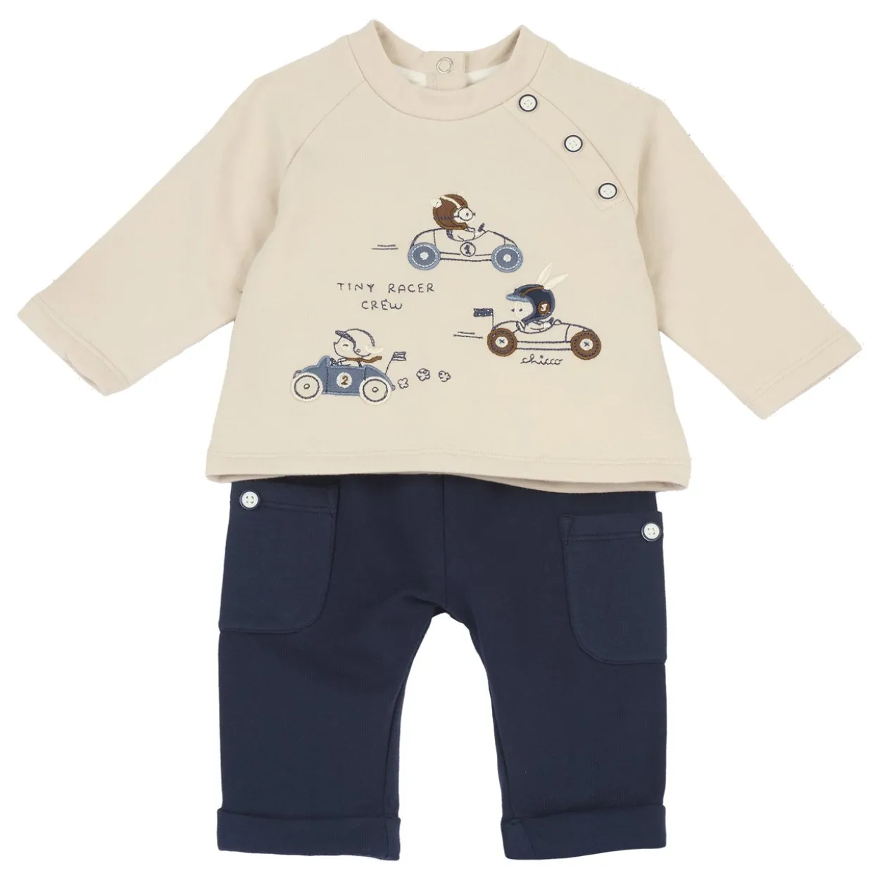 Completo maglia e pantaloni