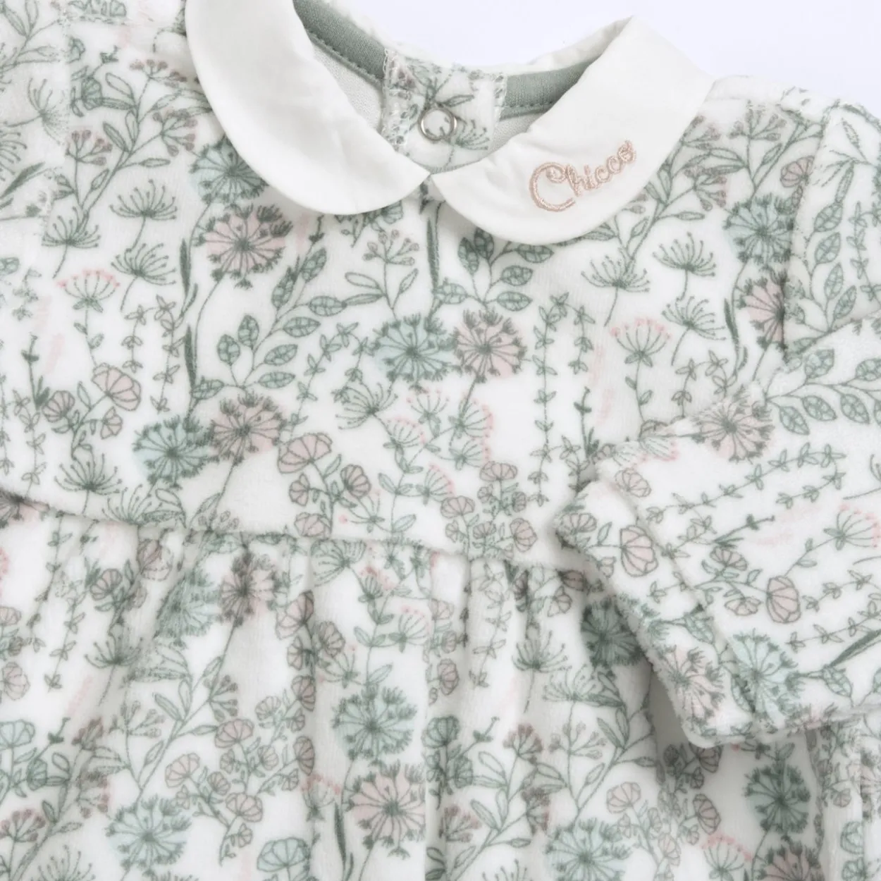 Completo maglia e pantaloni con piedini