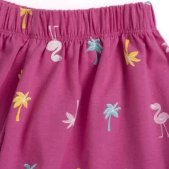 Completo maglietta con pantaloni corti fantasia