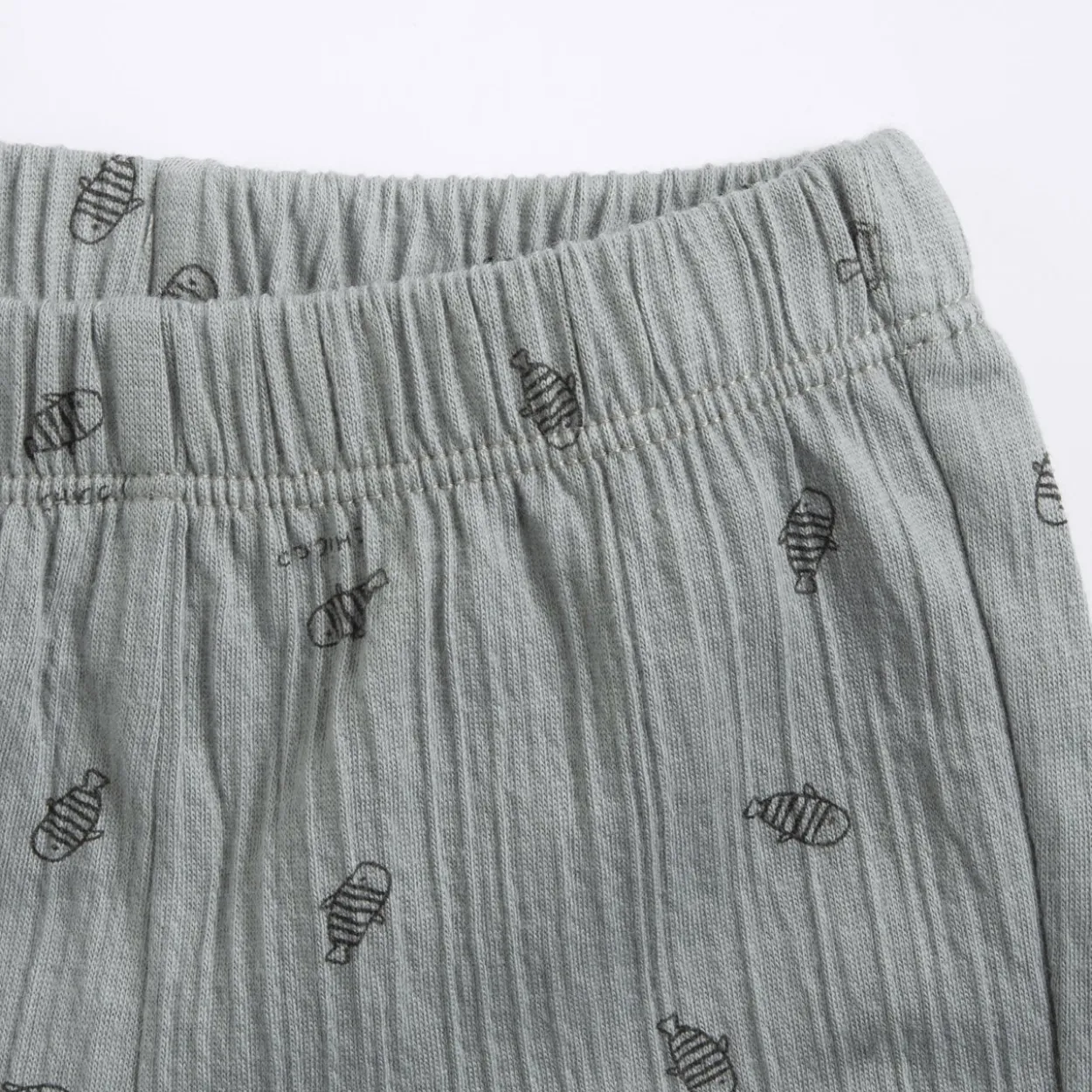 Completo maglietta e pantaloni corti