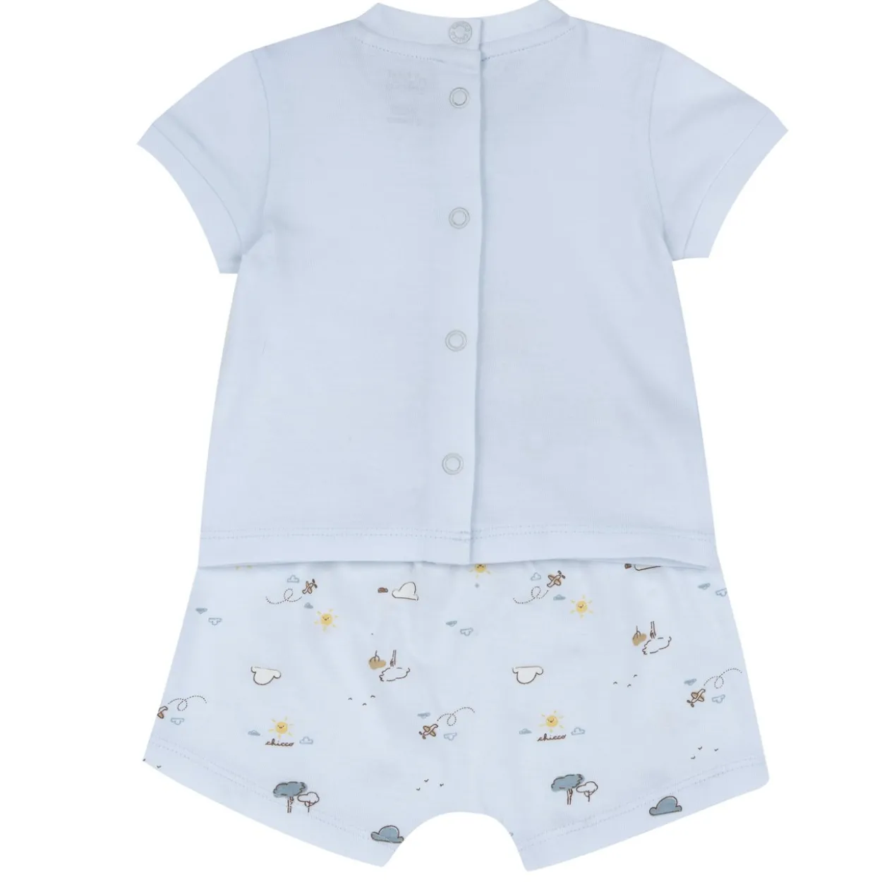 Completo maglietta e pantaloni corti
