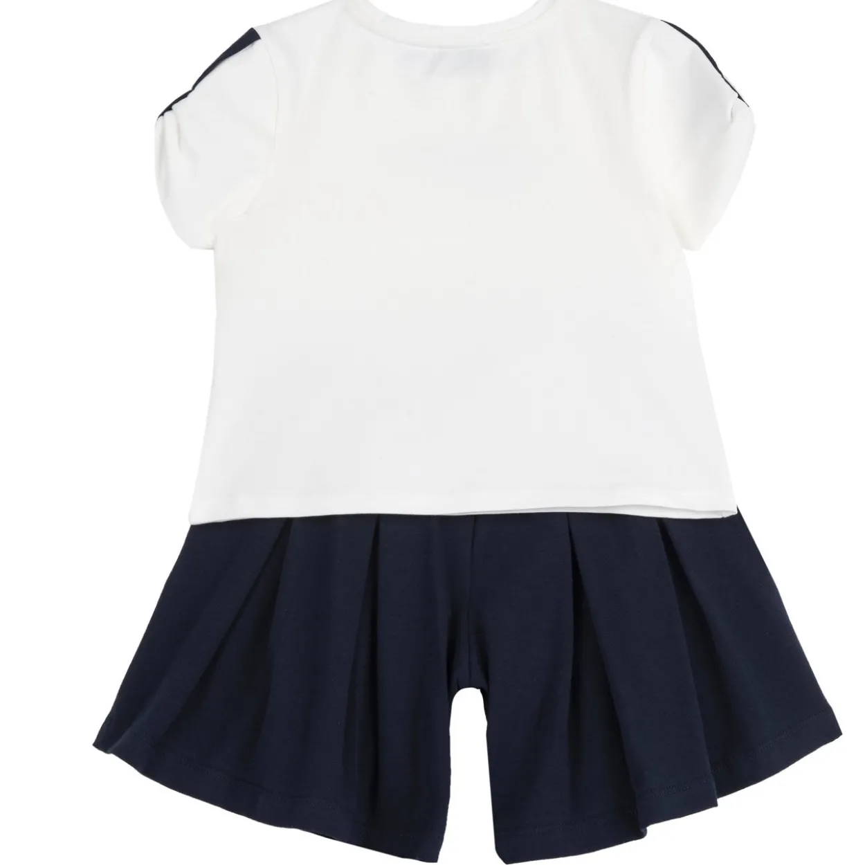Completo maglietta manica corta con pantaloni corti