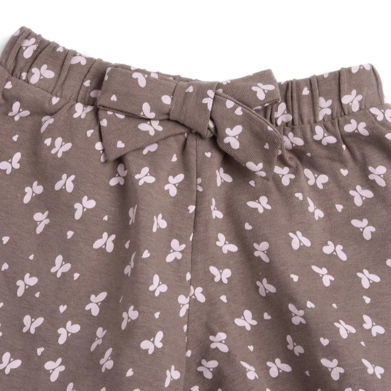 Completo maglietta manica corta con pantaloni corti