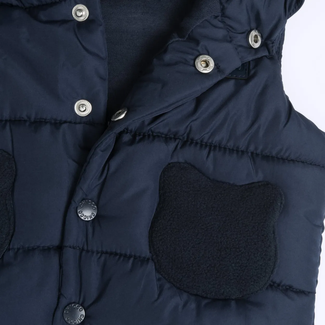 Gilet imbottito con cappuccio