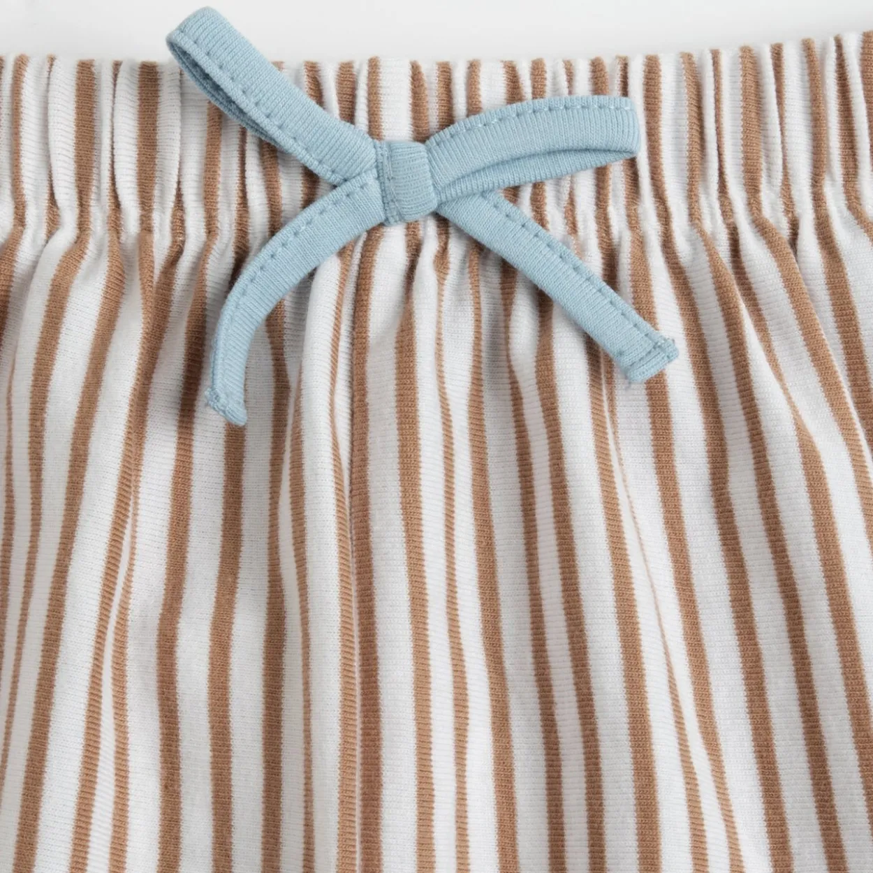 Pantaloni corti