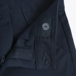 Pantaloni corti eleganti