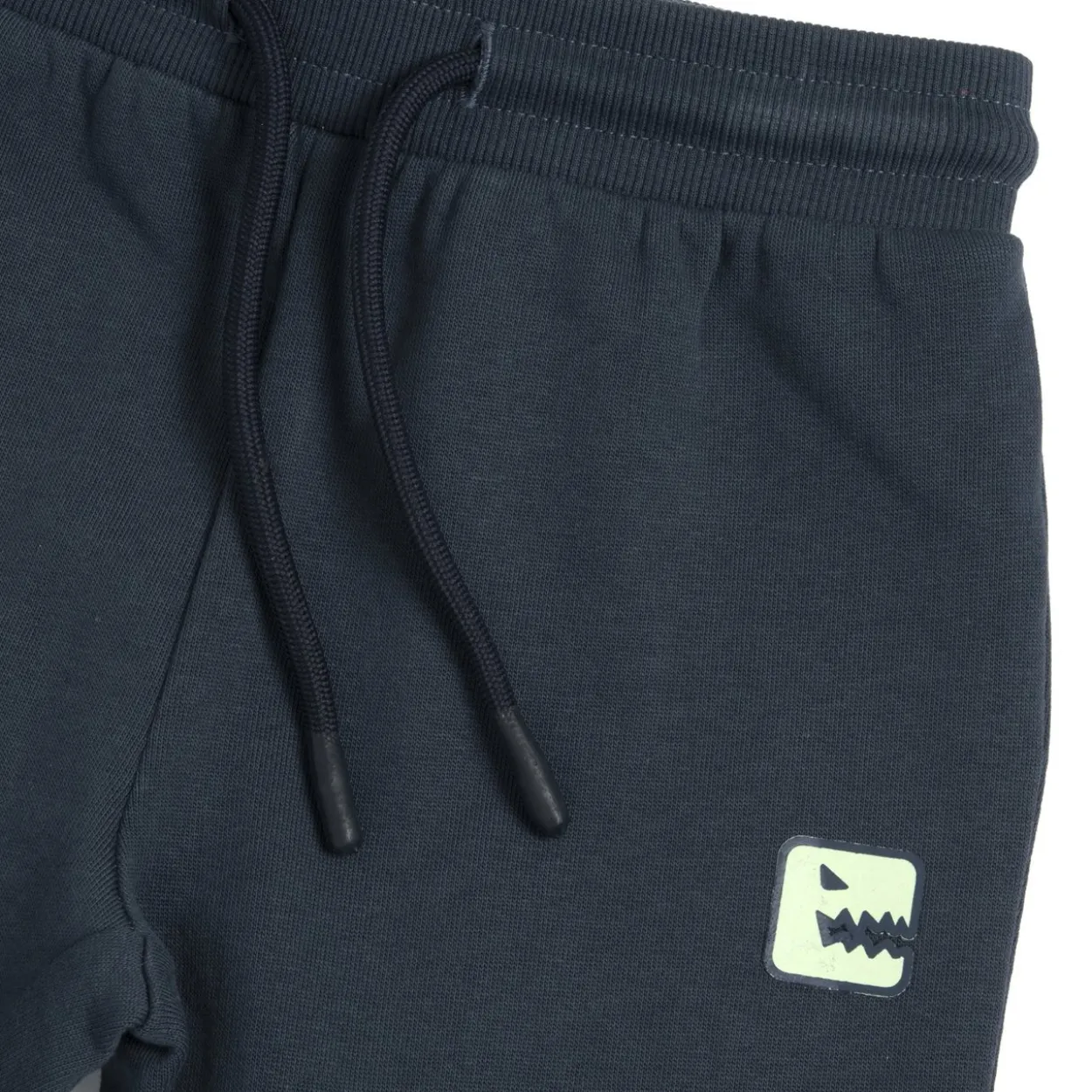 Pantaloni lunghi