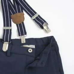 Pantaloni lunghi con bretelle
